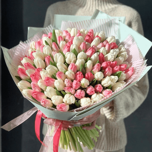 Букет тюльпанов розовых и белых