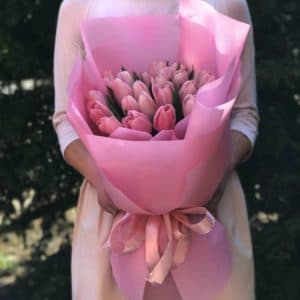 Букет 15 розовых  тюльпанов
