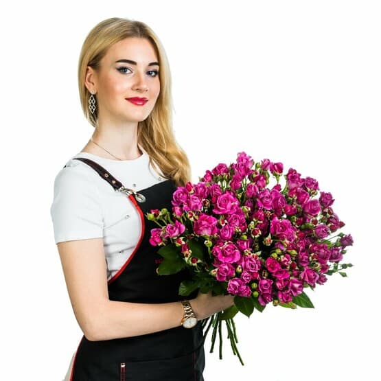 15 малиновых кустовых роз_60e95d17ba221.jpeg