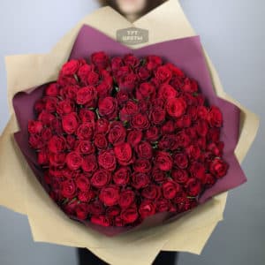 Шикарный букет из 101 красной розы