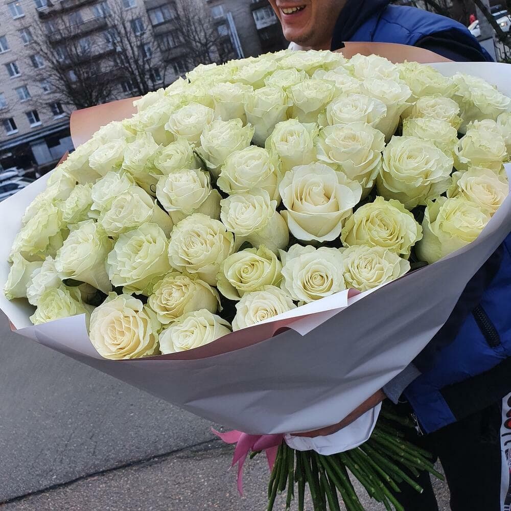 101 шт Шикарный букет белых роз - Доставкой цветов в Москве! 67605 товаров!  Цены от 487 руб. Цветы Тут