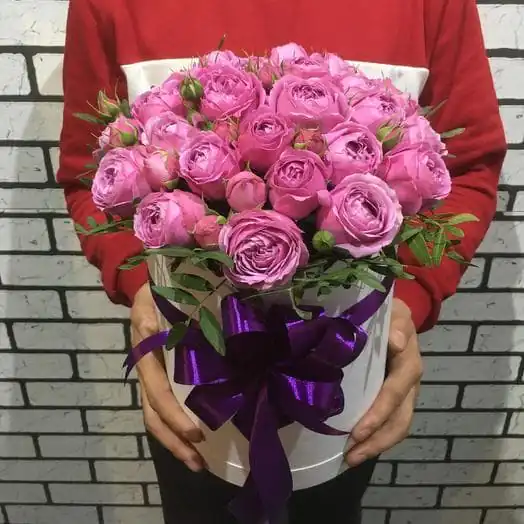 розовые пионовидные кустовые розы