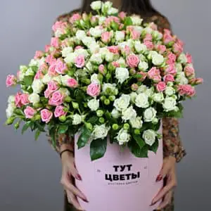 Розы в коробке