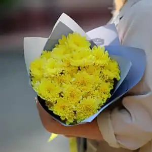 Букет желтых хризантем